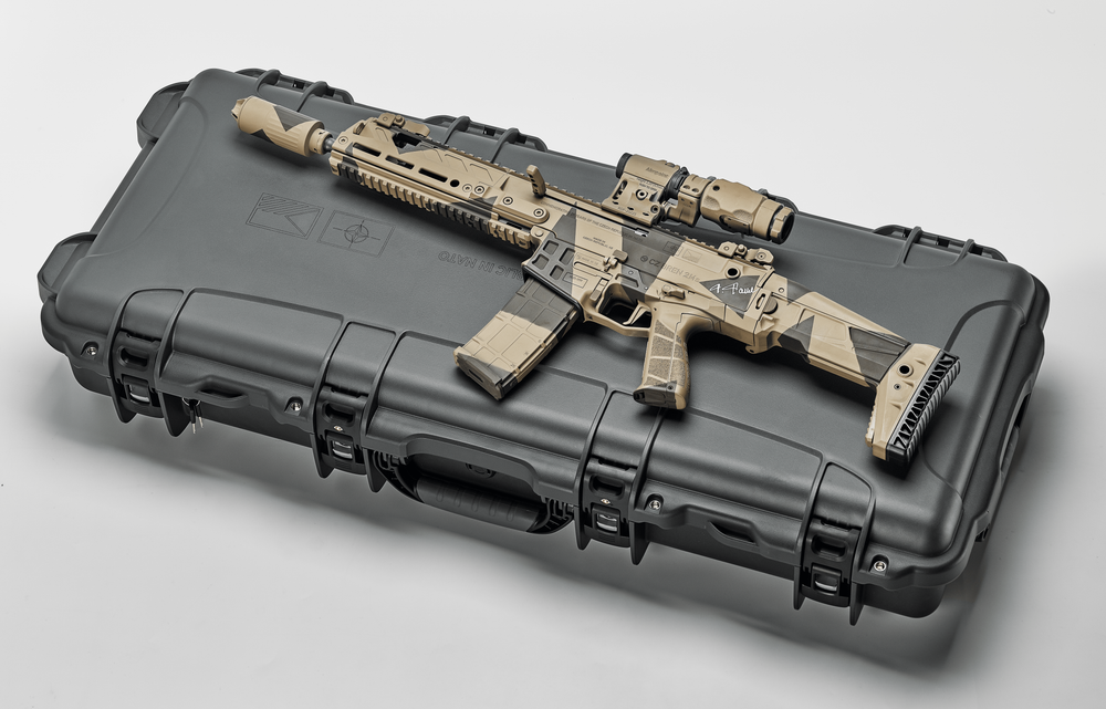 JOIN THE AUCTION OF THIS UNIQUE PIECE